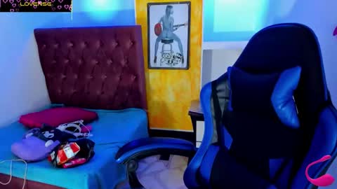 Snapshot of dolly_boob chatting on February 21, 2026, 4:35 am dolly_boob online show from February 21, 2026, 4:35 am