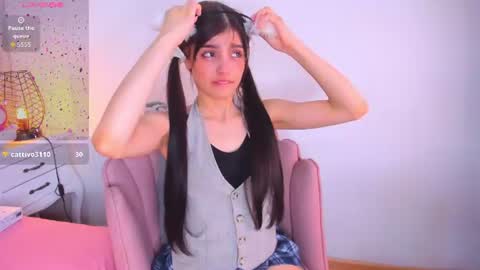 Snapshot of dolly_kitter chatting on July 22, 2026, 11:57 am dolly_kitter online show from July 22, 2026, 11:57 am