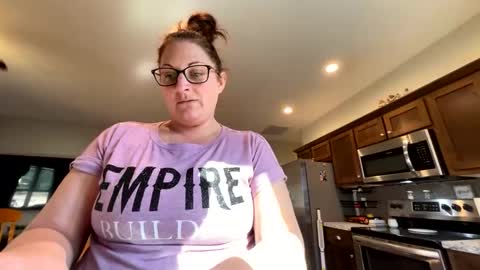 Dolly online show from February 28, 2025, 4:53 pm