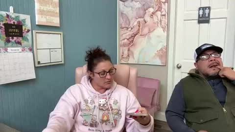 Dolly online show from March 8, 2025, 7:09 pm