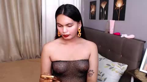 dollymoonlight online show from January 5, 2026, 5:27 pm