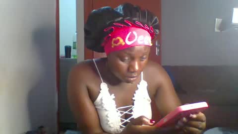 dollyvee online show from June 29, 2026, 5:35 pm