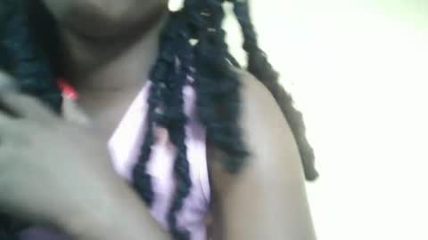 Snapshot of dollzues chatting on November 23, 2025, 2:39 pm dollzues online show from November 23, 2025, 2:39 pm