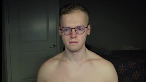 Snapshot of doloresman chatting on March 1, 2026, 12:45 am doloresman online show from March 1, 2026, 12:45 am