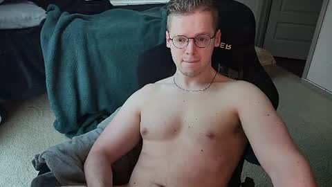 Snapshot of doloresman chatting on July 7, 2026, 7:18 pm doloresman online show from July 7, 2026, 7:18 pm