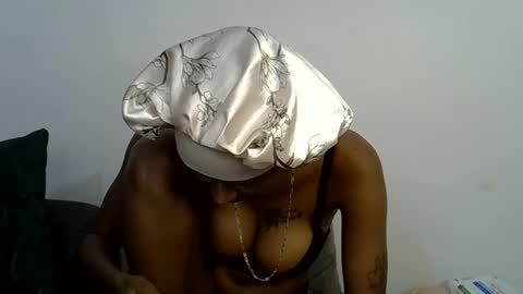 dolsexy online show from April 9, 2026, 1:49 am