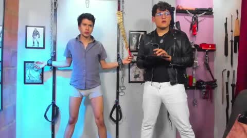 Snapshot of dom2travelers_sm chatting on March 9, 2025, 11:03 pm Diego Castell online show from March 9, 2025, 11:03 pm