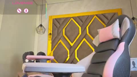 dom_veneno online show from December 2, 2025, 10:49 pm