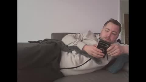 dombio_12 online show from February 7, 2026, 11:36 am