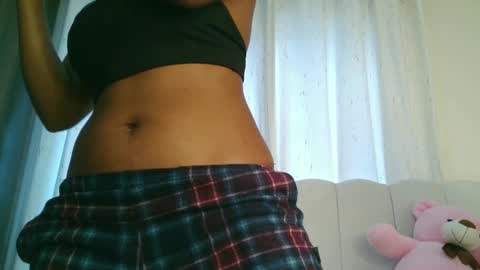 Amarie noels online show from December 21, 2025, 10:55 am