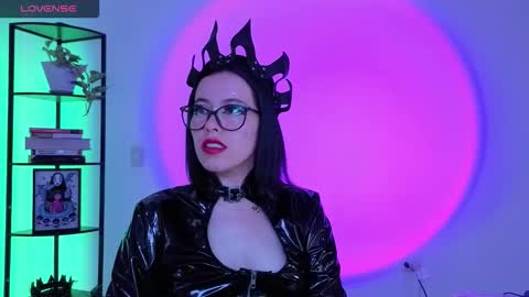 Mistress online show from March 18, 2026, 4:32 pm