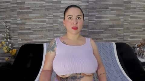 domi  online show from September 25, 2025, 1:59 pm