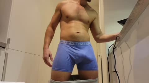 Snapshot of dominance chatting on December 7, 2024, 12:35 pm Master Dominance online show from December 7, 2024, 12:35 pm