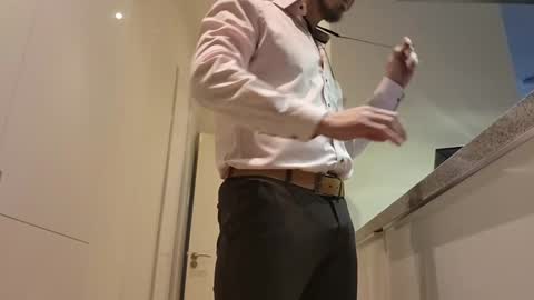 Snapshot of dominance chatting on January 4, 2025, 1:21 pm Master Dominance online show from January 4, 2025, 1:21 pm