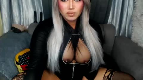 dominant10inchcock online show from November 5, 2025, 7:08 am