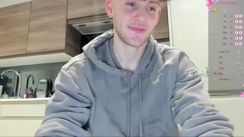 Alex...  online show from December 17, 2025, 9:21 pm