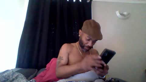 Snapshot of dominantalphatw chatting on December 13, 2025, 8:47 pm Bigcocktdw online show from December 13, 2025, 8:47 pm