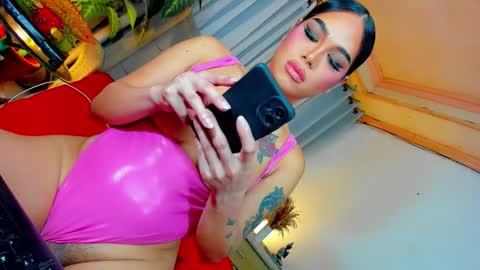 Snapshot of dominantgoddessontop chatting on November 23, 2025, 7:13 pm CALL ME BABY BELLA online show from November 23, 2025, 7:13 pm