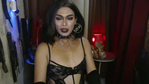 Snapshot of dominantrix_diannaxxx chatting on July 3, 2026, 6:20 am diana online show from July 3, 2026, 6:20 am