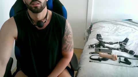 DominatedTitan online show from October 26, 2025, 10:10 am