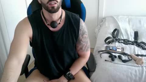 DominatedTitan online show from November 9, 2025, 2:15 pm