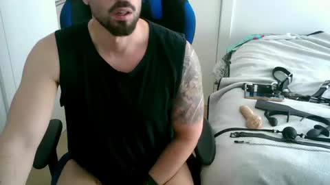 DominatedTitan online show from April 16, 2026, 8:37 am