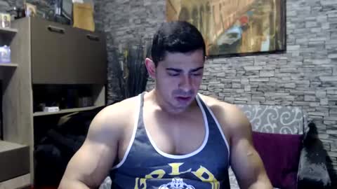 Snapshot of dominatemuscle chatting on December 17, 2024, 6:35 am Kevin online show from December 17, 2024, 6:35 am