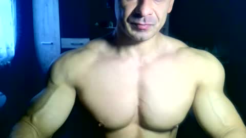 Snapshot of dominatemuscle chatting on November 27, 2025, 7:43 am Kevin online show from November 27, 2025, 7:43 am