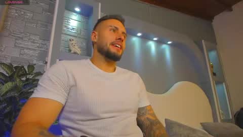 Snapshot of dominic_de_luca chatting on May 25, 2026, 4:51 am dominic de luca online show from May 25, 2026, 4:51 am