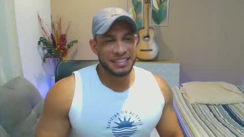 dominic_hulk1 online show from September 26, 2025, 3:43 am