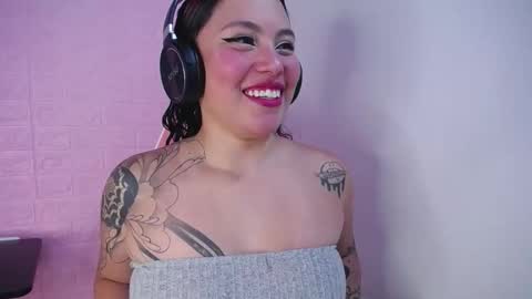   online show from September 18, 2025, 2:08 pm