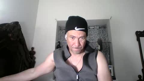 Snapshot of dominicanorico chatting on April 6, 2026, 4:46 am luis online show from April 6, 2026, 4:46 am