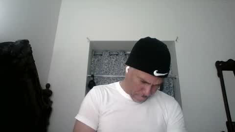 Snapshot of dominicanorico chatting on April 13, 2026, 6:57 pm luis online show from April 13, 2026, 6:57 pm