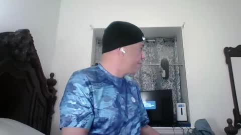 Snapshot of dominicanorico chatting on May 6, 2026, 3:02 am luis online show from May 6, 2026, 3:02 am