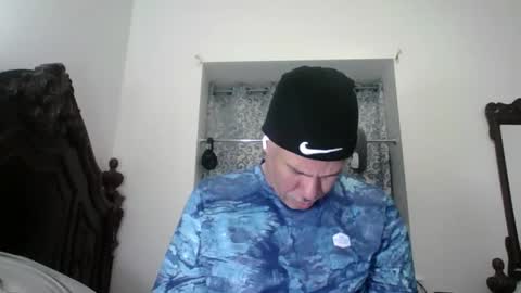 Snapshot of dominicanorico chatting on May 11, 2026, 7:55 pm luis online show from May 11, 2026, 7:55 pm