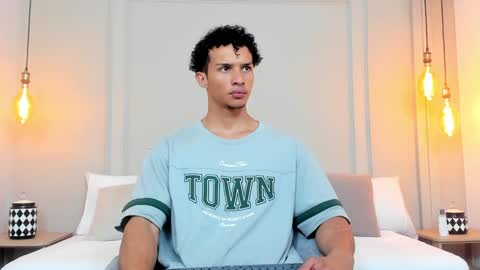 Snapshot of dominick_star chatting on December 4, 2024, 3:37 am Dominick Star online show from December 4, 2024, 3:37 am