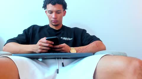 Snapshot of dominick_star chatting on December 16, 2024, 4:23 am Dominick Star online show from December 16, 2024, 4:23 am