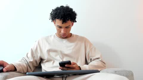 Snapshot of dominick_star chatting on December 21, 2024, 3:36 am Dominick Star online show from December 21, 2024, 3:36 am