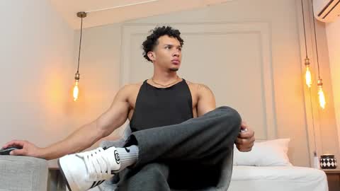 Snapshot of dominick_star chatting on January 28, 2025, 9:30 am Dominick Star online show from January 28, 2025, 9:30 am