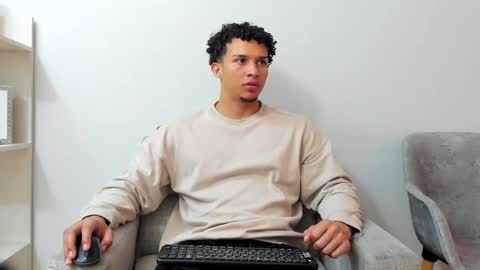 Snapshot of dominick_star chatting on January 31, 2025, 3:20 am Dominick Star online show from January 31, 2025, 3:20 am