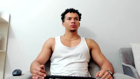 Snapshot of dominick_star chatting on February 5, 2025, 4:16 am Dominick Star online show from February 5, 2025, 4:16 am