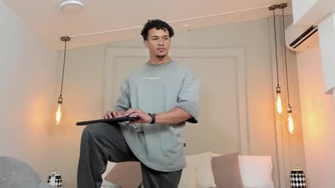 Snapshot of dominick_star chatting on February 9, 2025, 4:36 am Dominick Star online show from February 9, 2025, 4:36 am