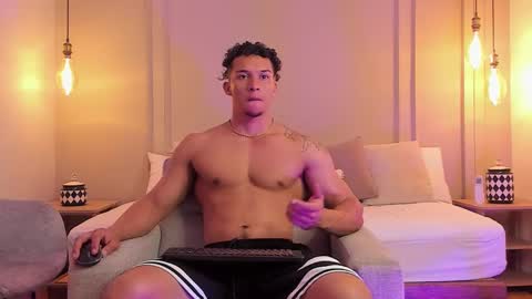 Snapshot of dominick_star chatting on March 4, 2025, 5:11 am Dominick Star online show from March 4, 2025, 5:11 am