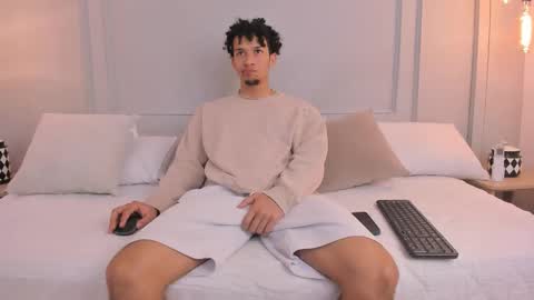 Snapshot of dominick_star chatting on November 4, 2025, 4:11 am Dominick Star online show from November 4, 2025, 4:11 am