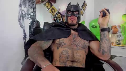 dominickane online show from October 31, 2025, 11:44 am