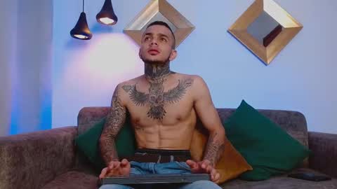 Snapshot of dominicparkerr chatting on March 16, 2026, 4:11 pm Dominic online show from March 16, 2026, 4:11 pm