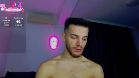 dominicvalente online show from December 2, 2025, 3:07 pm