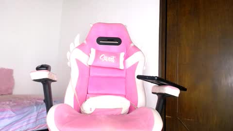   online show from November 14, 2025, 5:28 am