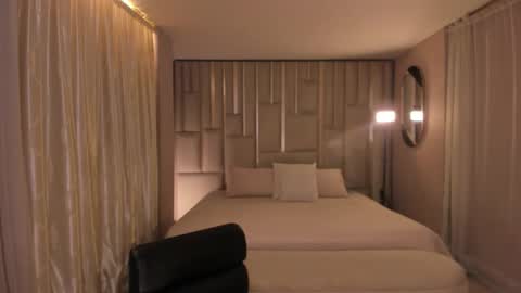 Snapshot of dominiquevega_ chatting on September 27, 2025, 9:42 pm Dominique online show from September 27, 2025, 9:42 pm