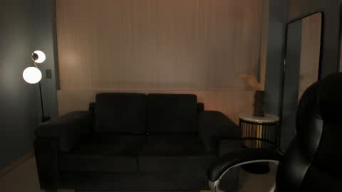 Snapshot of dominiquevega_ chatting on July 5, 2026, 10:17 pm Dominique online show from July 5, 2026, 10:17 pm